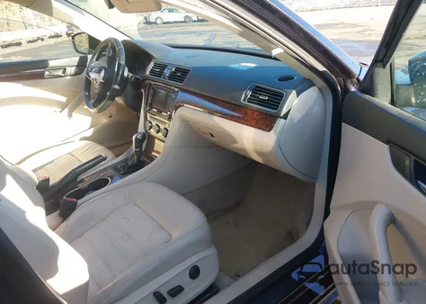 2013 Volkswagen Passat 2.5L Sel Premium from USA, damaged, VIN 1VWCP7A39DC150877